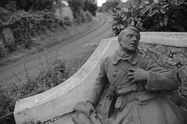 Serge-Philippe-Lecourt- 2014-Monument-aux-morts-Champeaux (50)