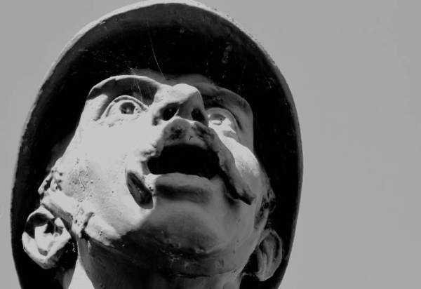 Serge-Philippe-LECOURT-2014-monuments-aux-morts-Creully