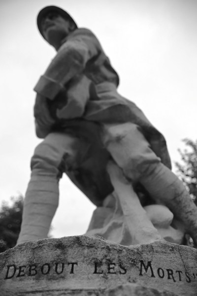 Serge-Philippe-Lecourt-2015-Monument-aux-morts-Routot-27-11